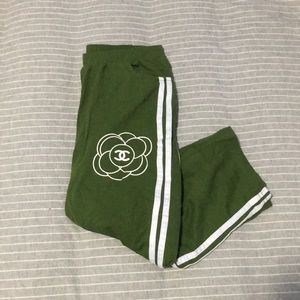 Chanel Green Double Striped Capris W/ Side Pockets